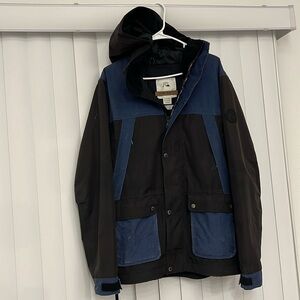 Men’s Quiksilver ski or snowboard jacket. Size small.
